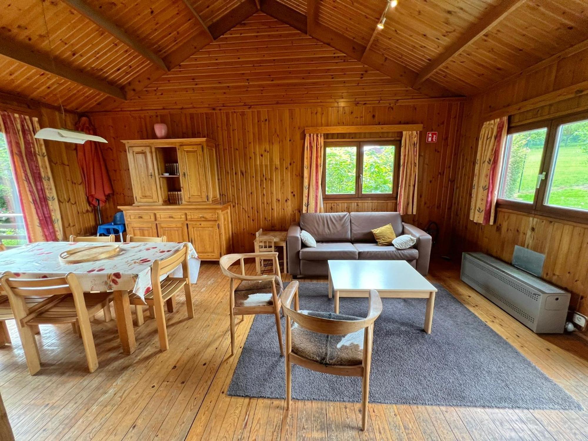 Villa La Ribambelle à Somme-Leuze Extérieur photo